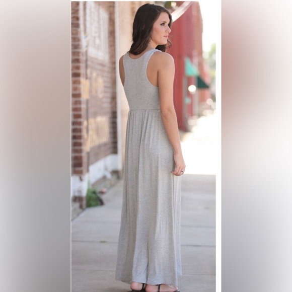 INFINITY RAINE MAXI DRESS-NWT - Picture 2 of 2
